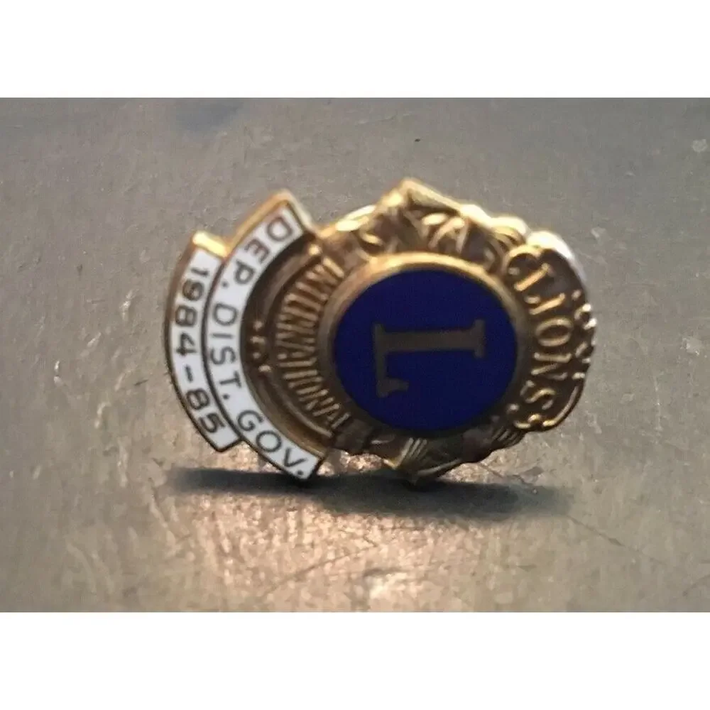 VTG Lions Club Dep. Dist. Gov. 1984-85 Pin by Leavens